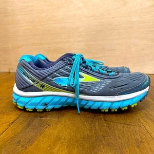 Brooks Ghost 10 Women’s Running shoe - size 9